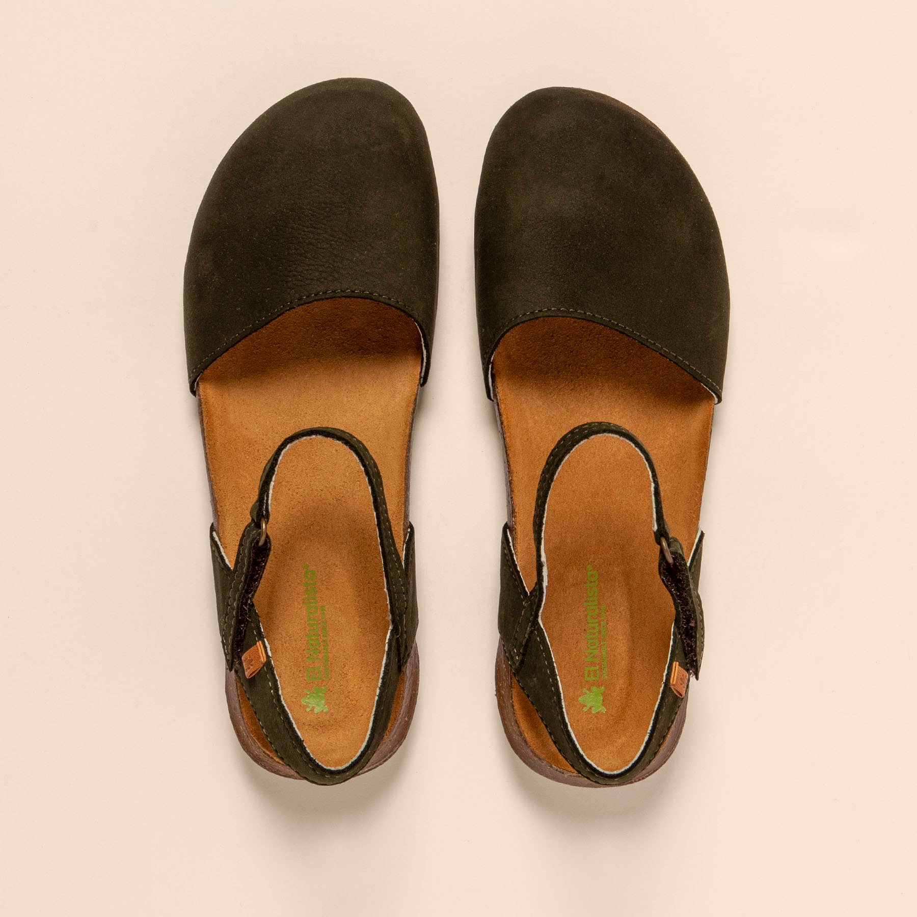 Sandalias N412 NOBUCK LAVADO KAKI / WAKATAUA color Kaki