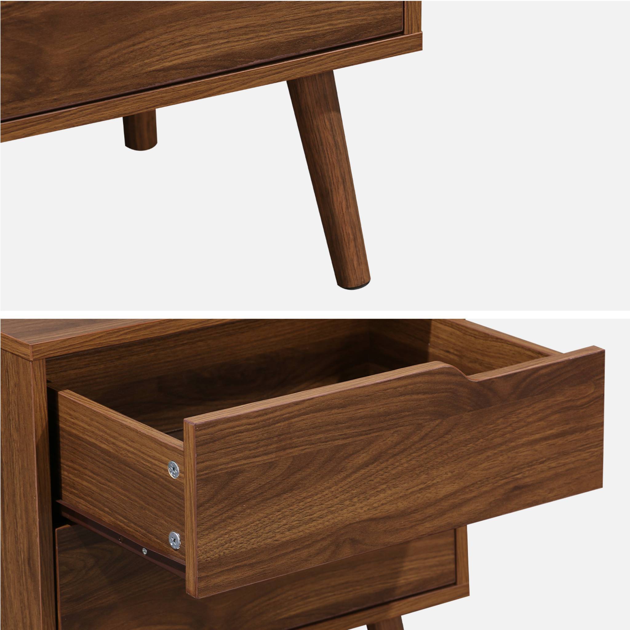 Table de chevet décor bois teinté noyer. 2 tiroirs. pieds en pin massif