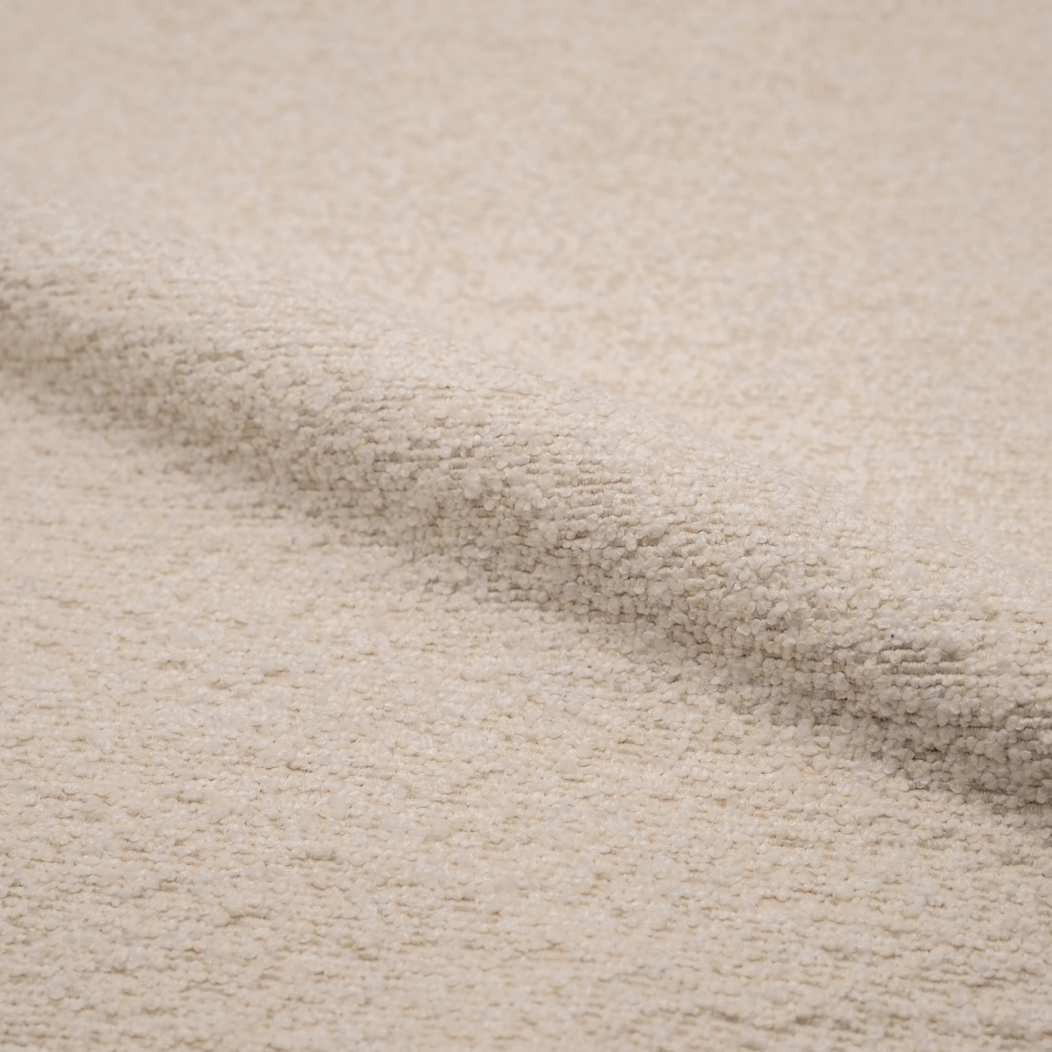 Rocking chair en tissu bouclette blanc cassé - Alvin