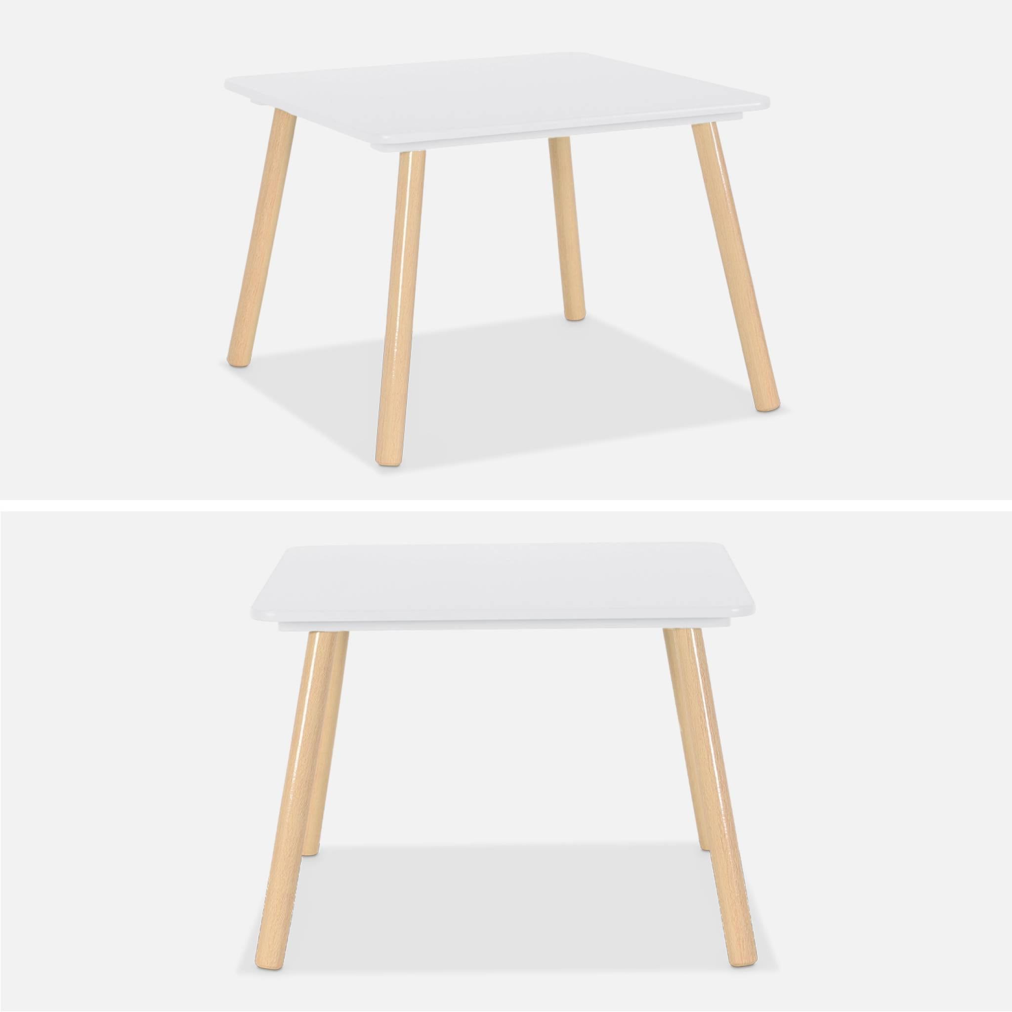 Table carrée enfant avec 2 chaises. pieds en pin. blanc