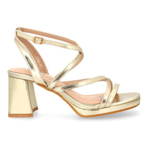 Sandalia de tacón para mujer elegante