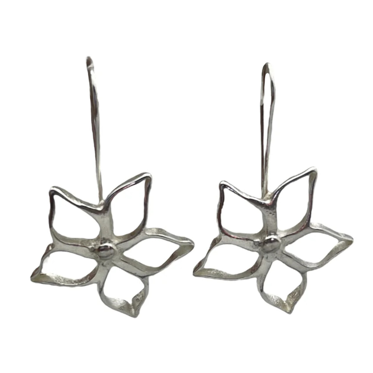 Pendiente gancho Irregular Blom G en plata chapado 10µ