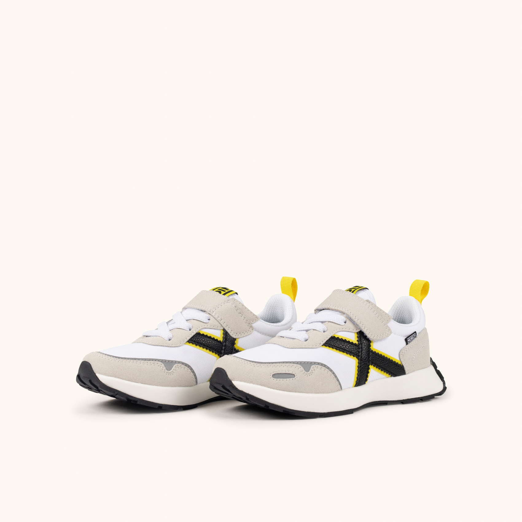 MUNICH MINI XEMINE VCO 03 Zapatilla Infantil Blanca y Gris con Cierre de Velcro