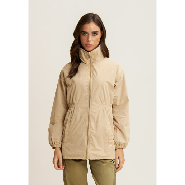 Parka donna collo alto in nylon con zip ed elastico in vita