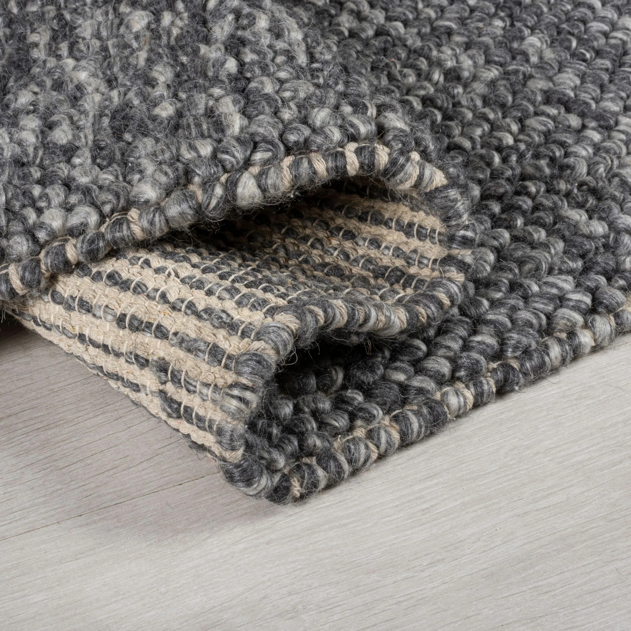 Tapis laine bouclée de couloir MINERALS Gris