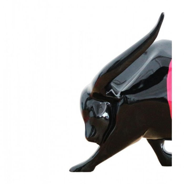 Statuette taureau noir et rose en résine H22cm - REAL