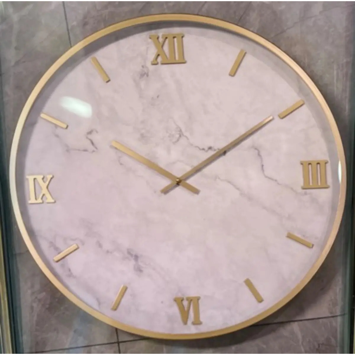 Horloge Nathalie D29cm doré