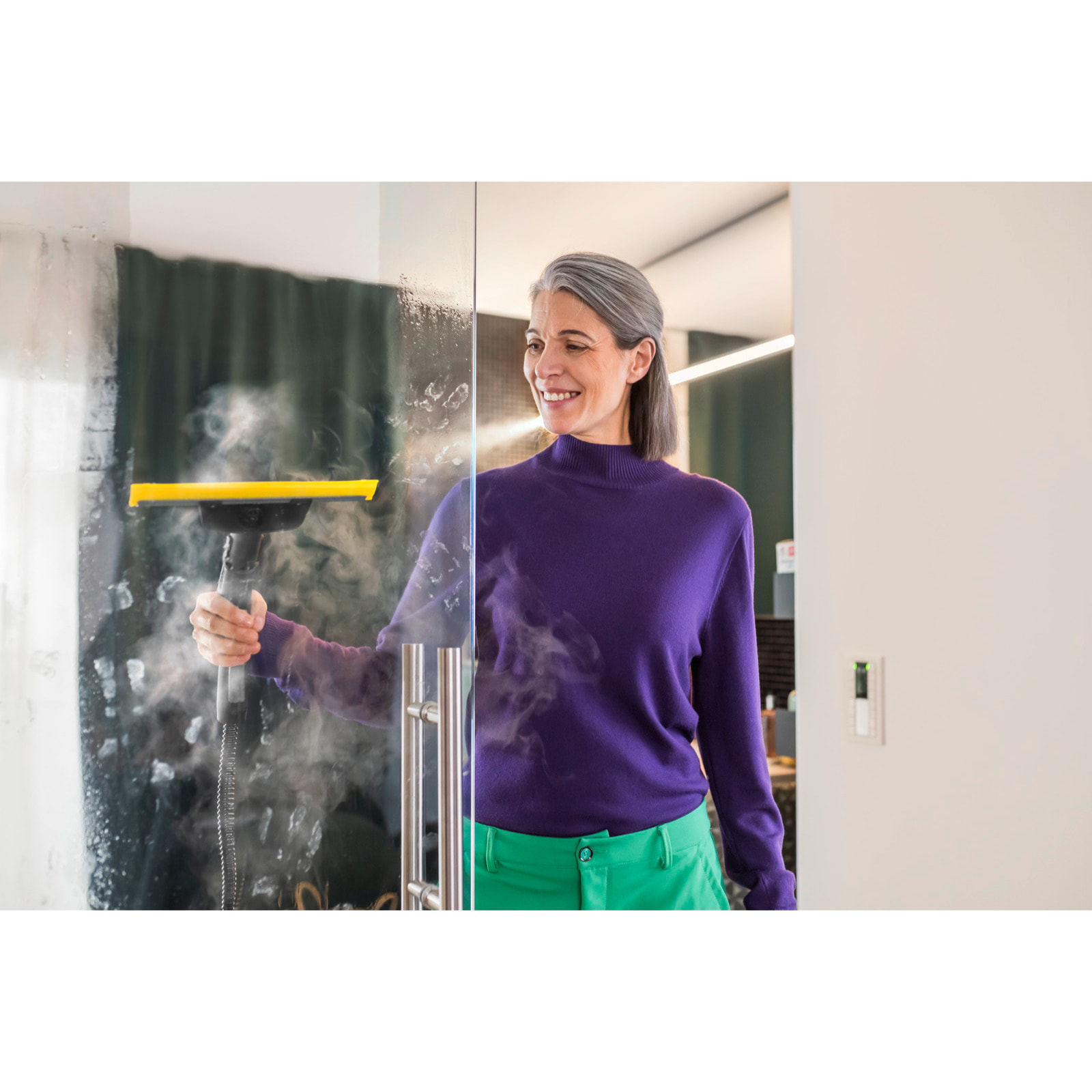 Nettoyeur vapeur Karcher SC 5 EF Iron Select Bath  - Pression 4.2 bar- Débit 50 g/min- Fer à repasser + accessoires salle de bain