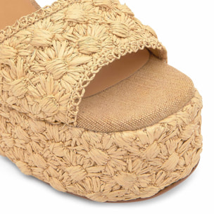 Sandalia de tacón Fabiana en rafia natural con motivos florales