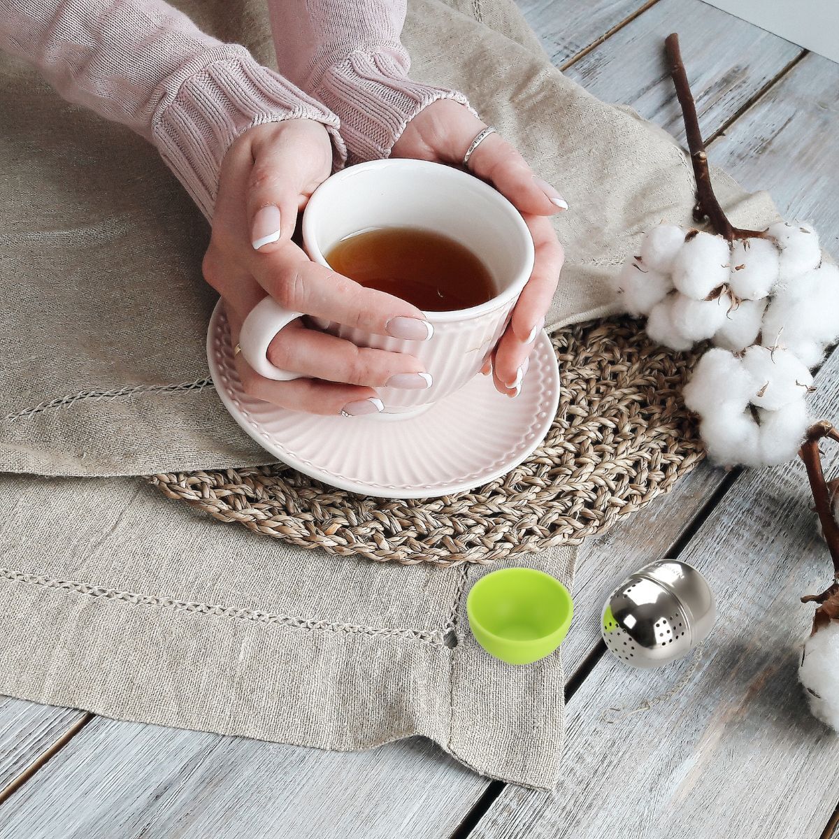 Lot de 2 boules à thé en acier inoxydable avec support Fackelmann Petit Déjeuner