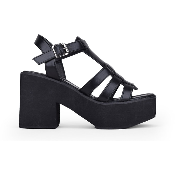 Sandalias cangrejeras negras con tacón y plataforma