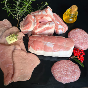 Colis Veau Français: 1 Roti de veau (600g), 4 Escalopes de veau (4x160g), 4 Steacks hachés de veau (2x250g) - 1.72 kg - France