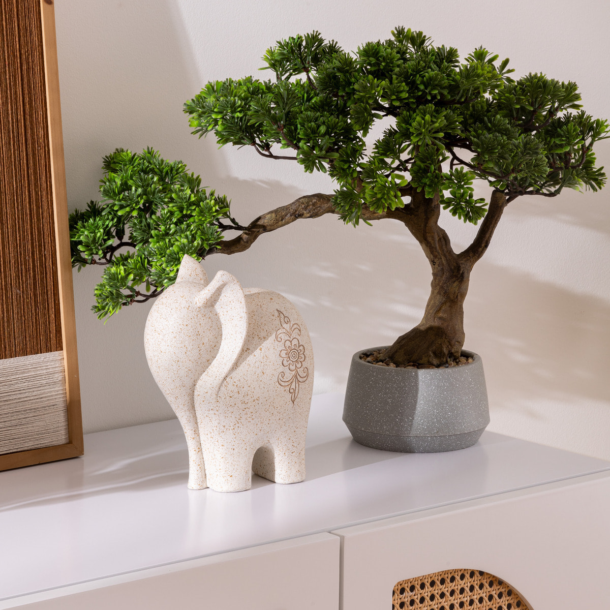 Statuette éléphant "Nola" beige H23cm