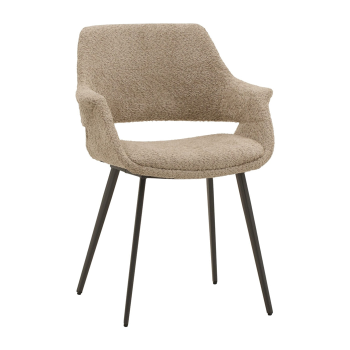 Set di 4 sedie EMBAJADORES in tessuto beige effetto bouclé e gambe in metallo nero, con braccioli