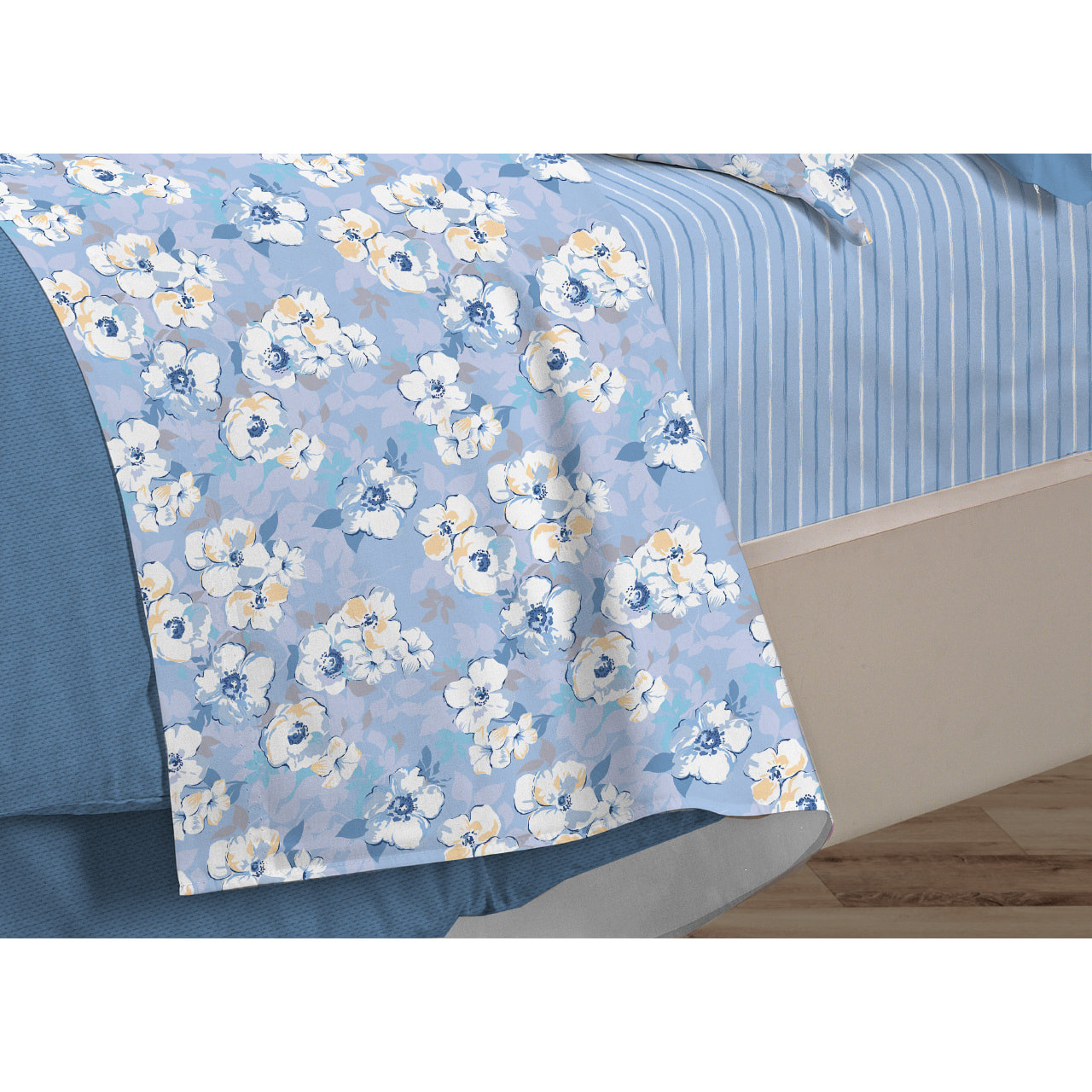 Completo Lenzuola Linea 3027 In Percalle Fantasia Floreale Disegno Indie Azzurro