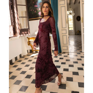 Vestido largo flocado granate con escote cuadrado de mujer