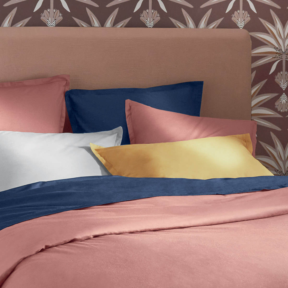 Taie d'oreiller "Carina" en coton bleu encre 63x63cm