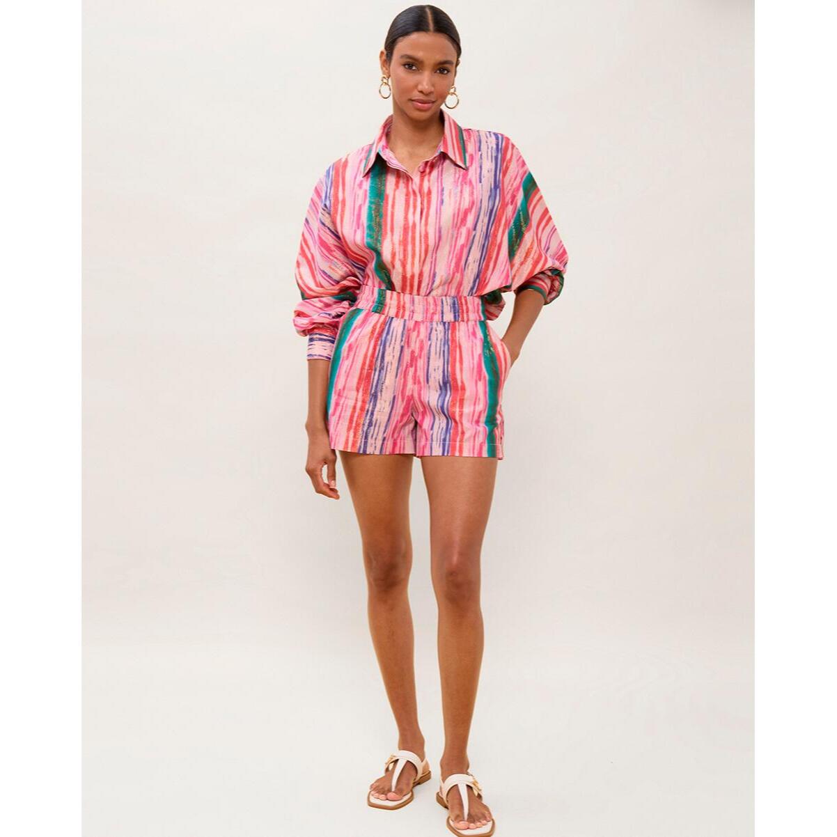 Camicia stampata in colori vivaci