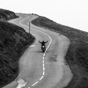 Tableau balade solitaire en moto Tableau alu Dibond