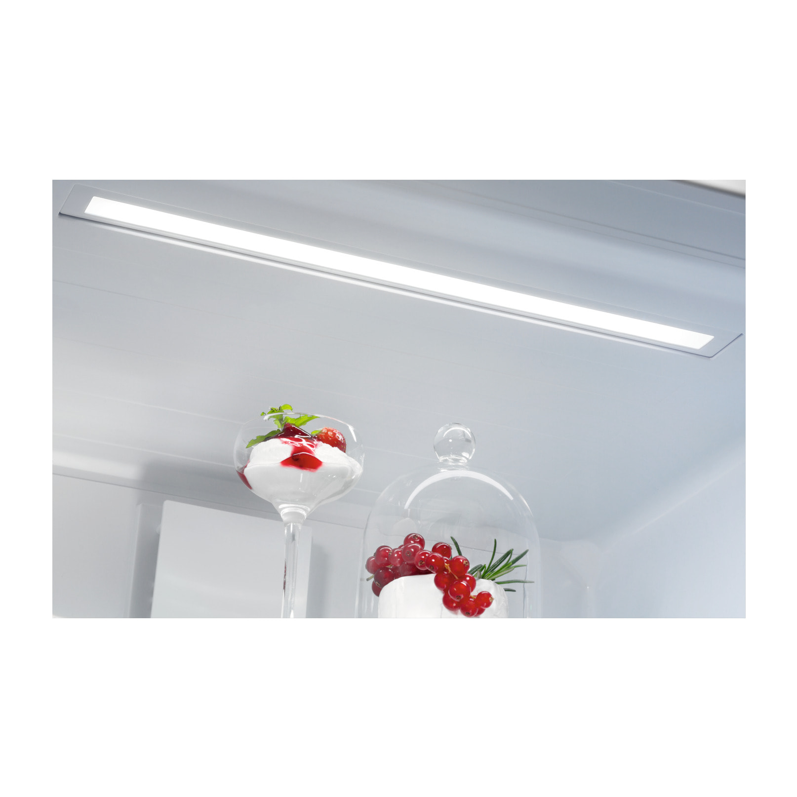 AEG Frigorífico combi de libre instalación Serie 6000 TwinTech® Total No Frost de 192 cm ORC6M481EX