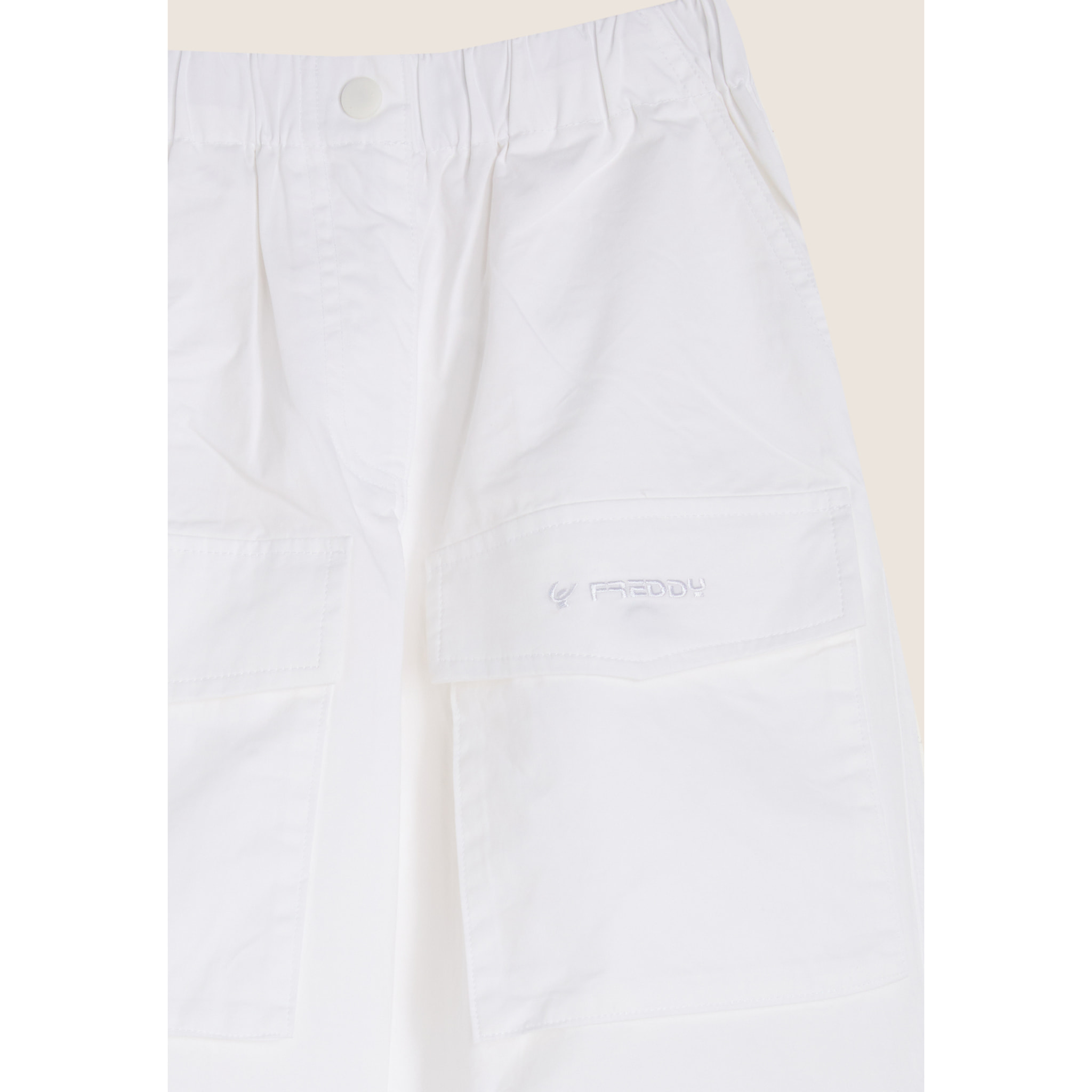 Pantaloni cargo in popeline con tasche frontali