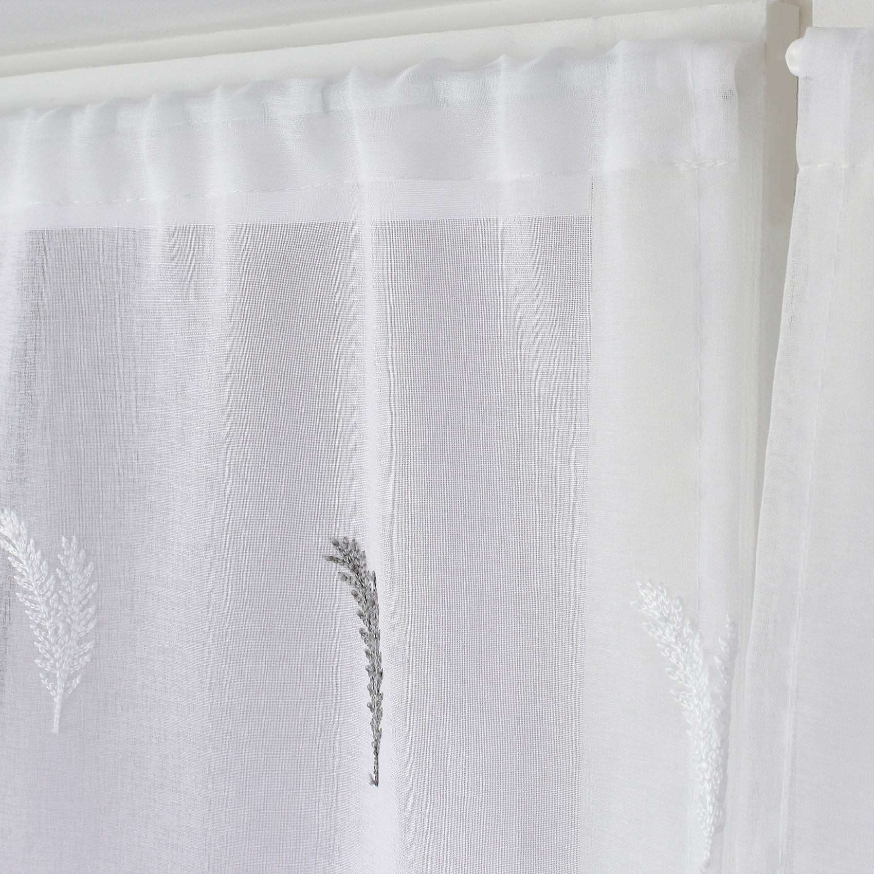 Paire de petits voilages aux broderies bicolores - Gris clair