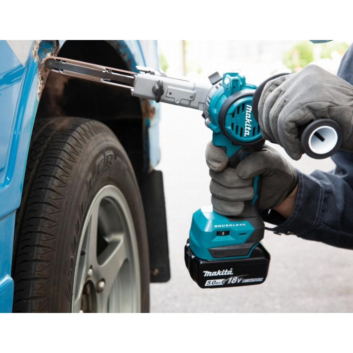 Lijadora de banda de Li-Ion 18V 9 x 533 mm MAKITA - Sin batería - DBS180ZJ