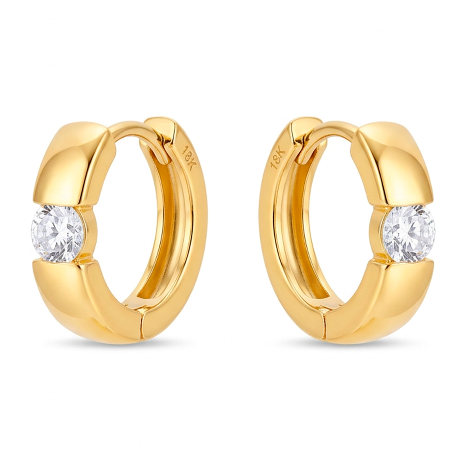 Pendientes de Circonita Brillante acabado en oro amarillo de 18k
