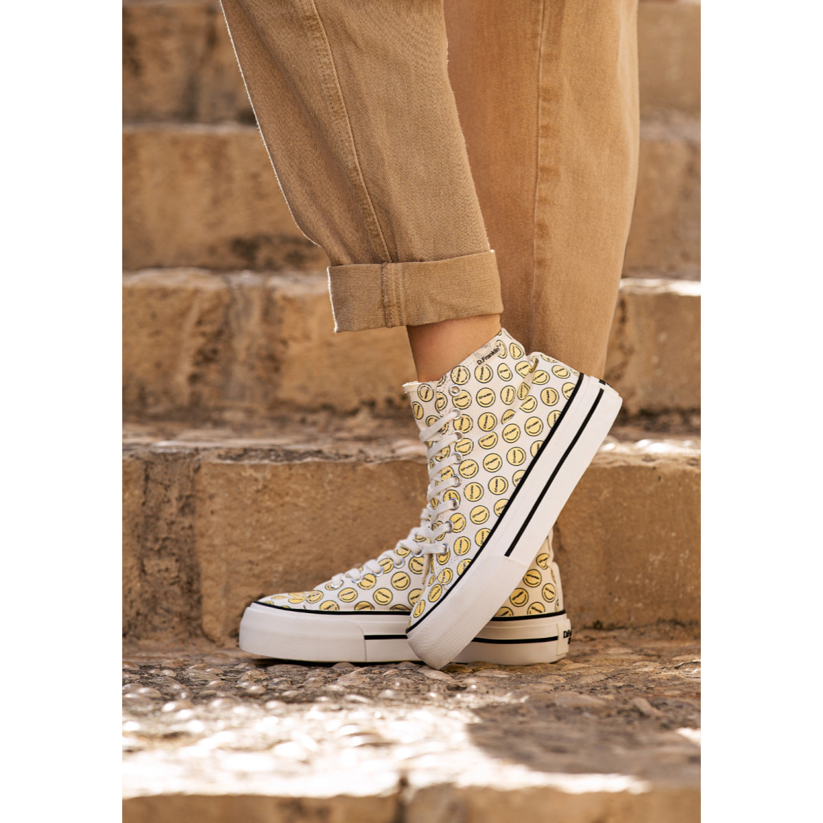 Zapatillas Altas One Way UV Smiley Pattern en Multicolor D.Franklin