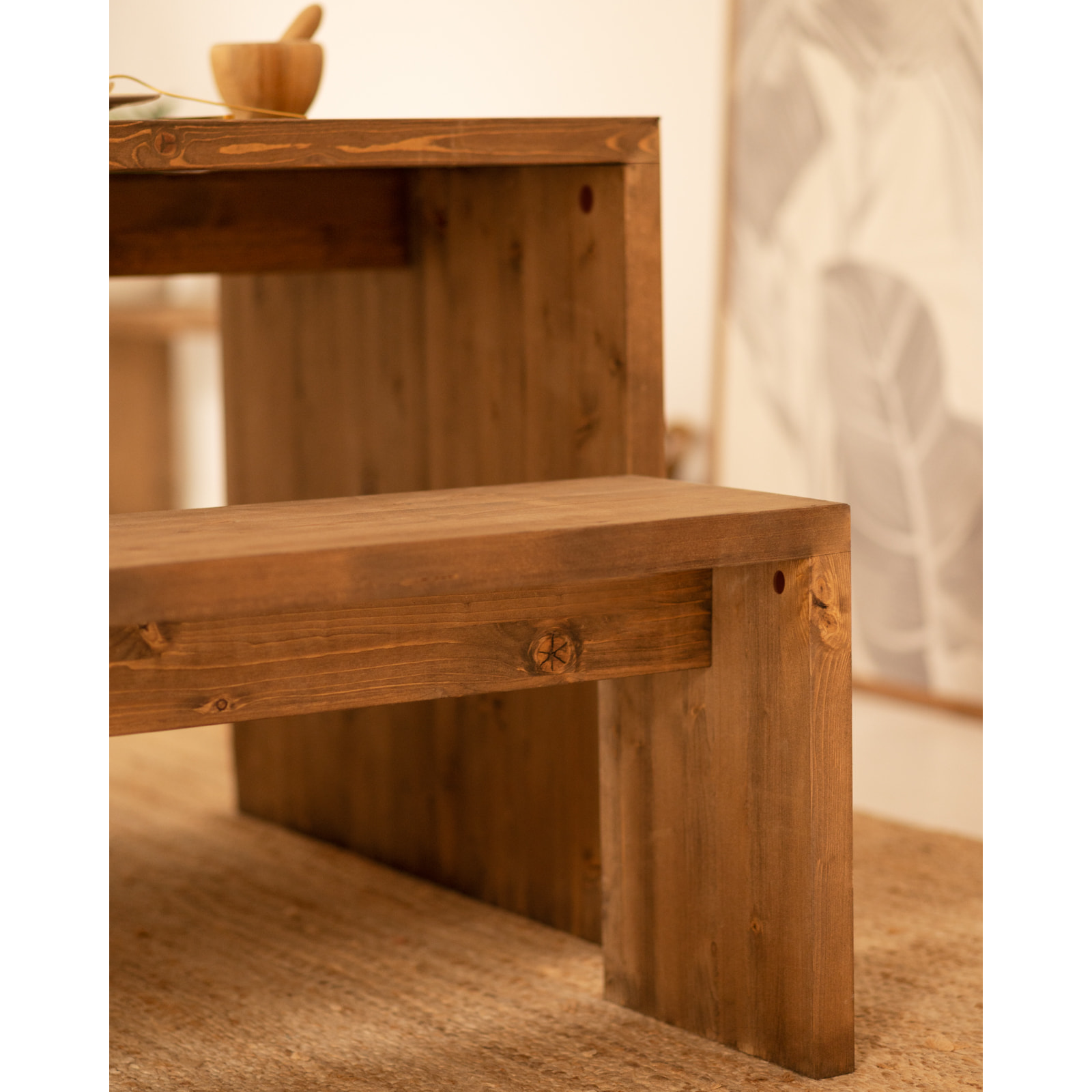 Pack 2 bancs en bois massif ton chêne foncé en différentes tailles