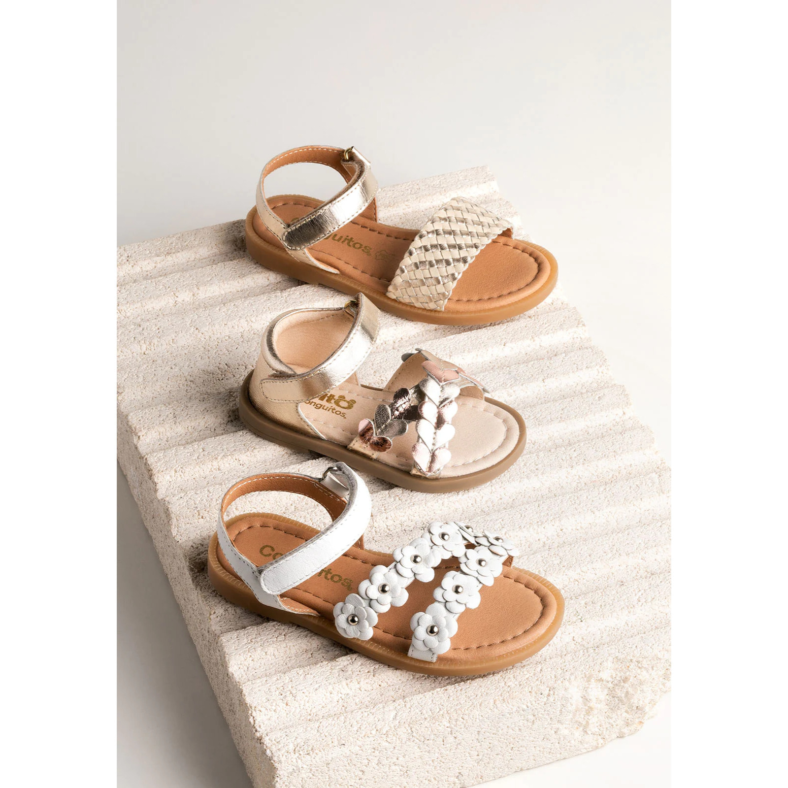 Sandalias De Niña en Beige Y Oro