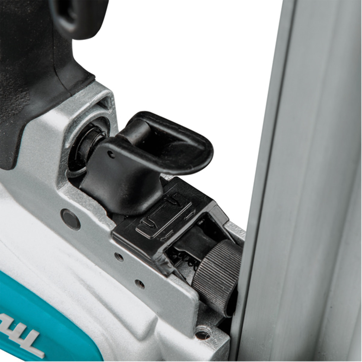 Clavadora neumática 8,3 bar 15 a 50 mm MAKITA - AF506