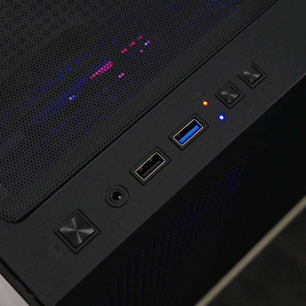 PC Gamer MRED RTX 5070 R7 8700F 32Go 1To Sans OS