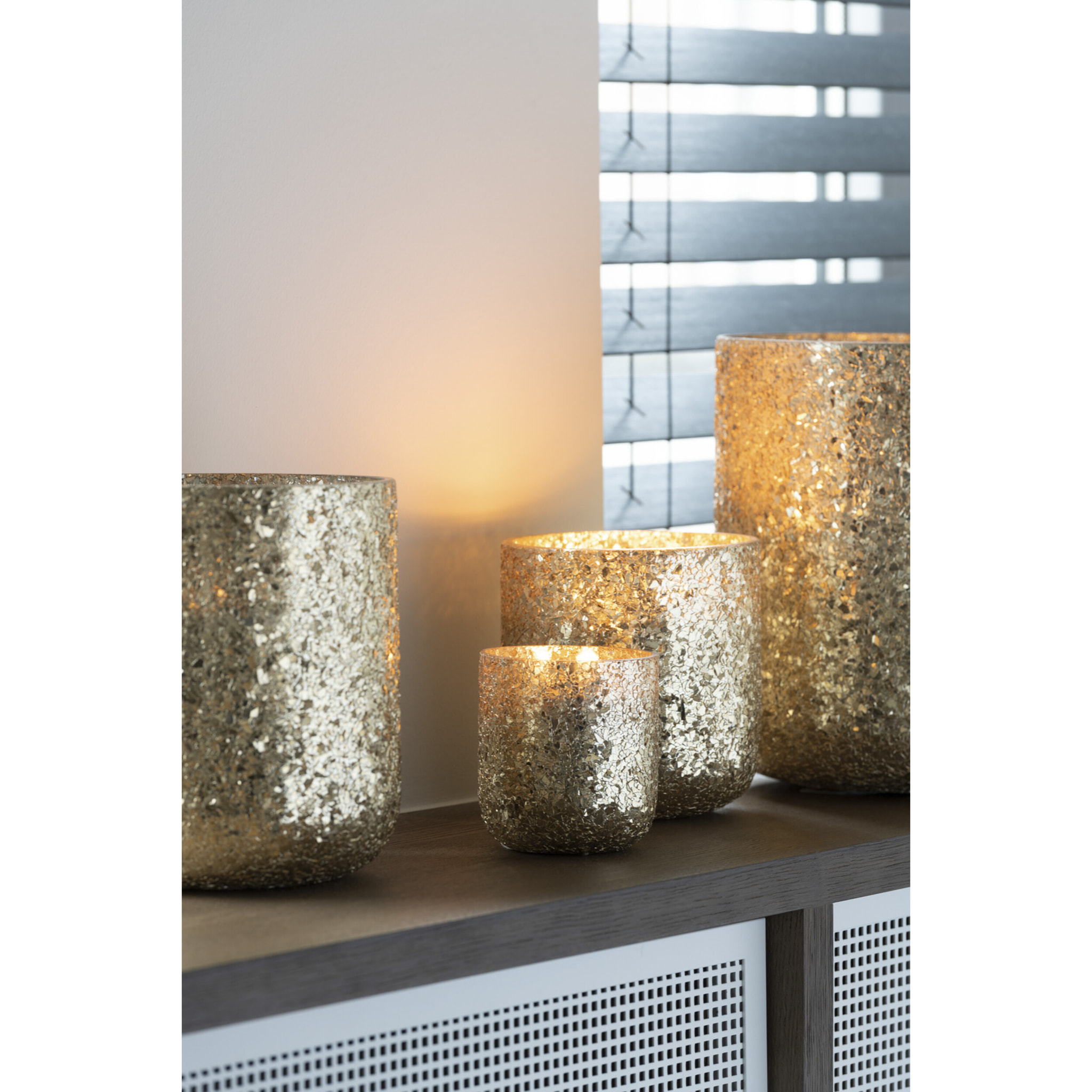 J-Line bougie parfumée Luxuria - Vanilla Escape - verre - or - medium - 60H