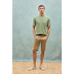 Camiseta verde jade en lino y algodón de cuello redondo y monograma bordado