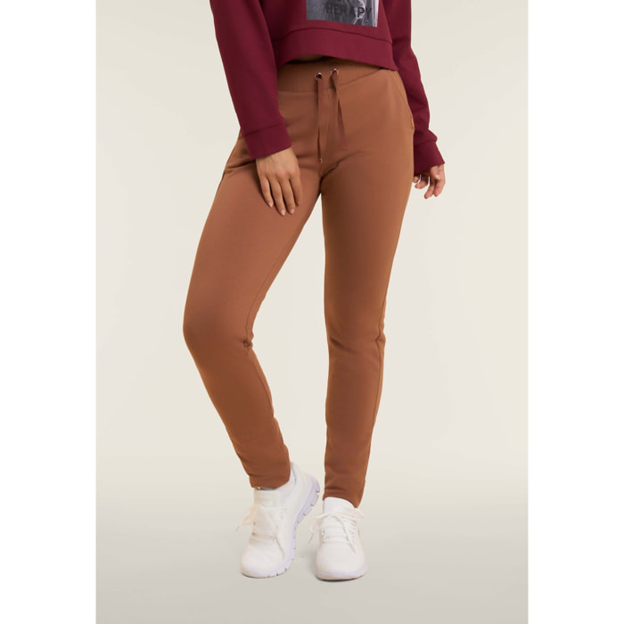 Pantaloni donna regular morbidi con dettagli micro-trecce