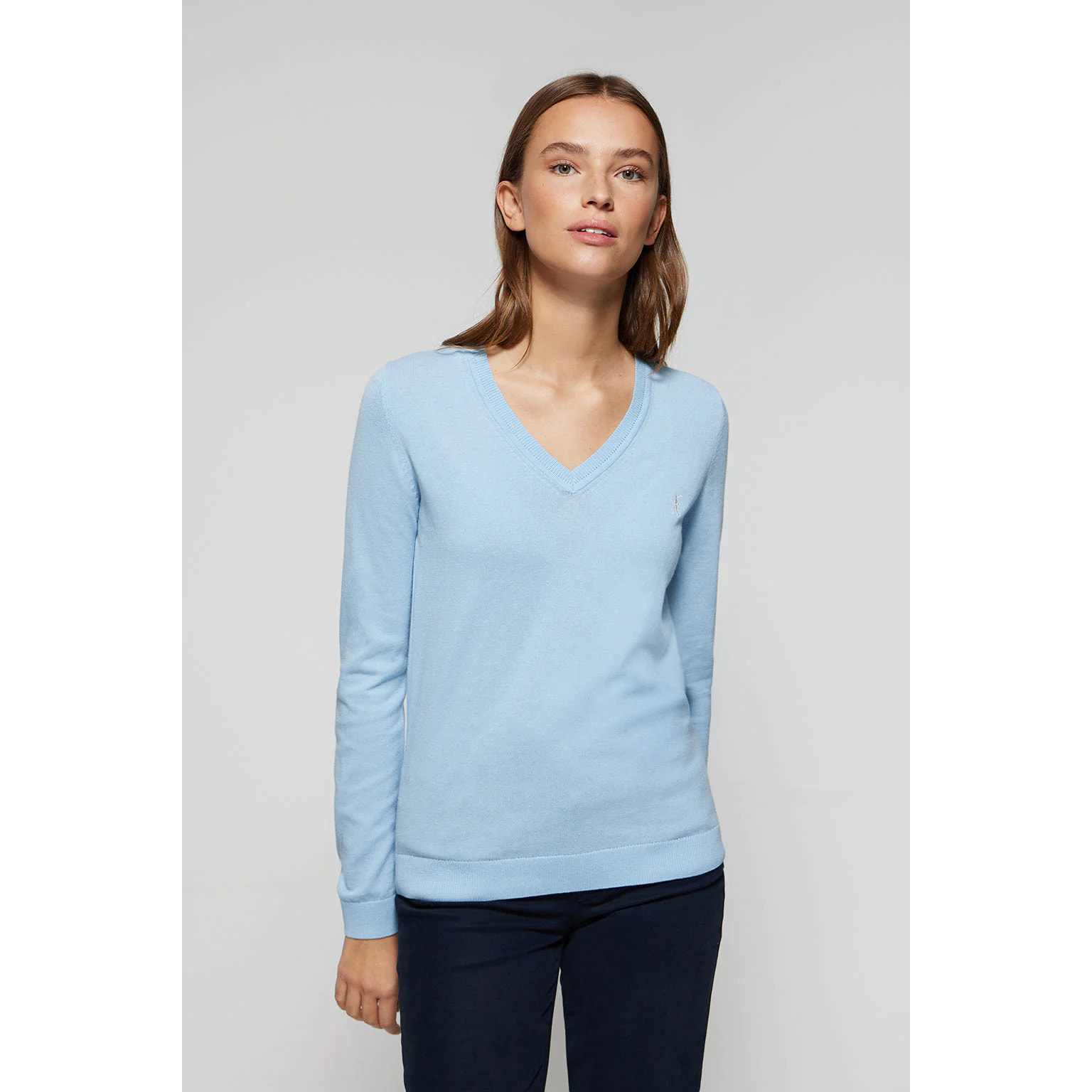 Maglione celeste in maglia basic con collo a V e logo Rigby Go