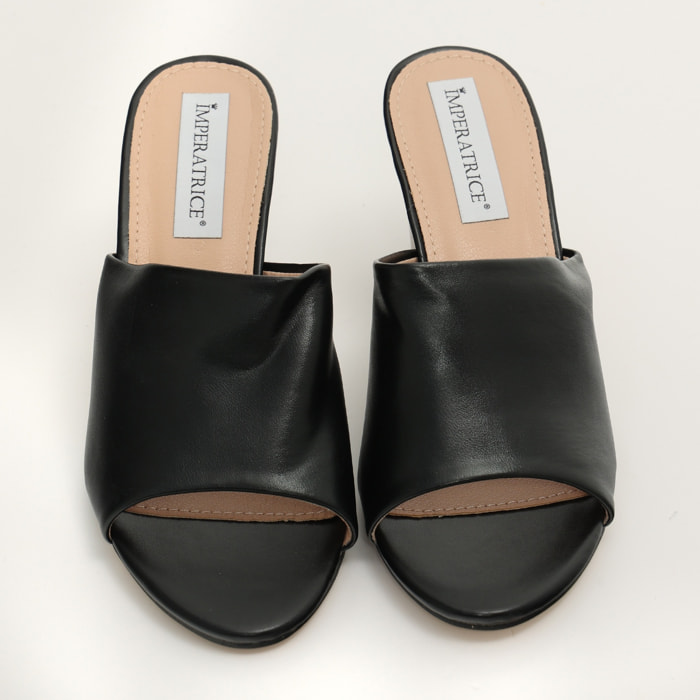 Sandali in simil pelle con tacco alto comodo