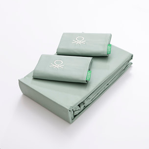 Set 4pzs sabana king: sabana plana (240x290cm c/ dobladillo simple 5cm) + sabana bajera (175x200+25cm flap) + 2 funda de almohada (50x80cm) 100% algo