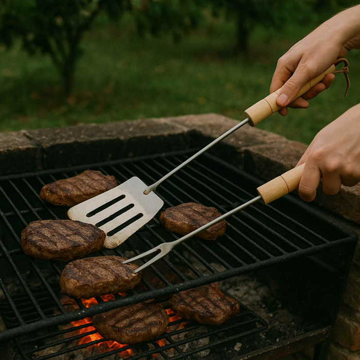 Set de herramientas para barbacoa de acero cromado con mango de madera