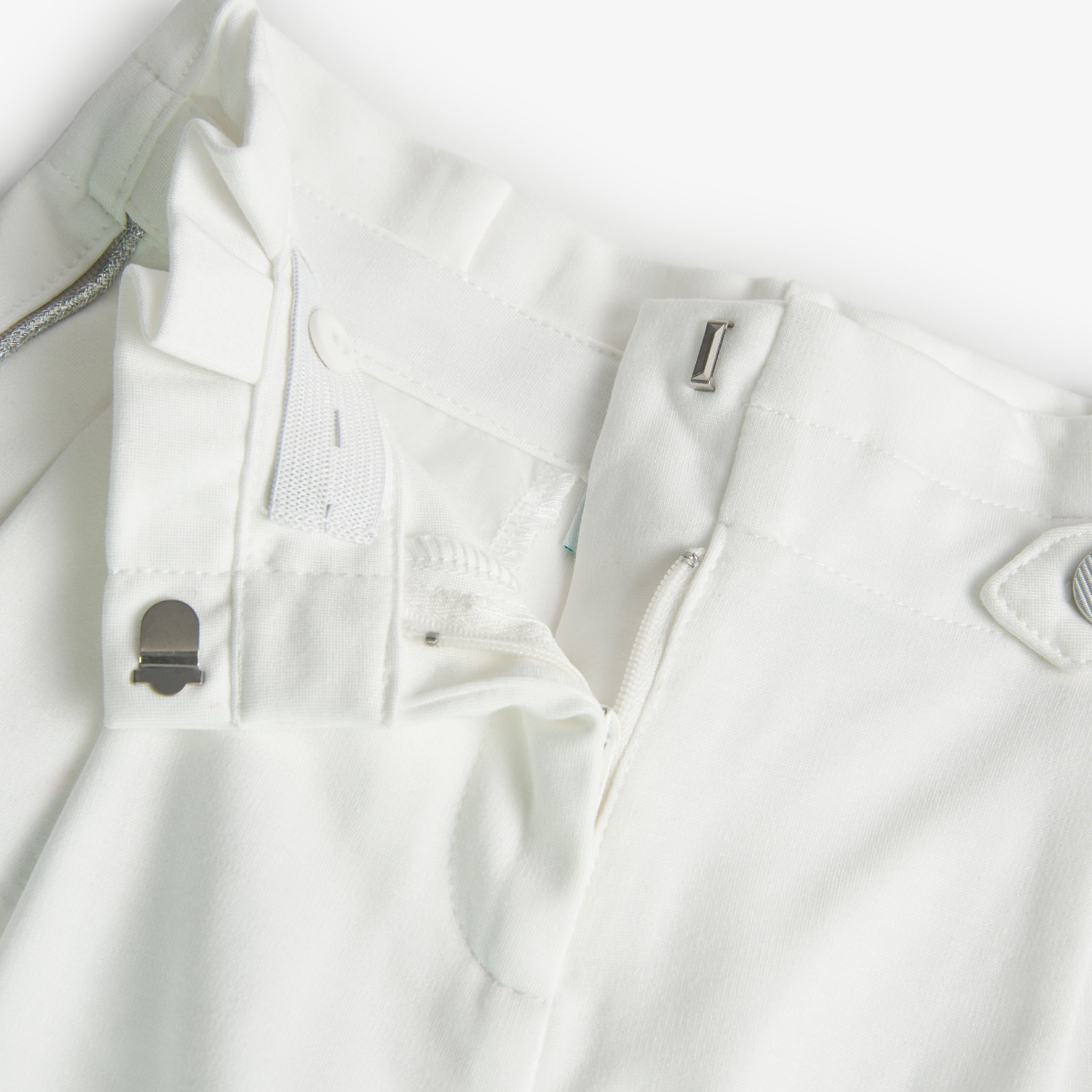 Bermudas para niña en algodón liso de color blanco-Pantalón