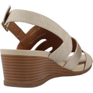 Sandalias Mujer de la marca GEOX  modelo D MARYKARMEN BEIS