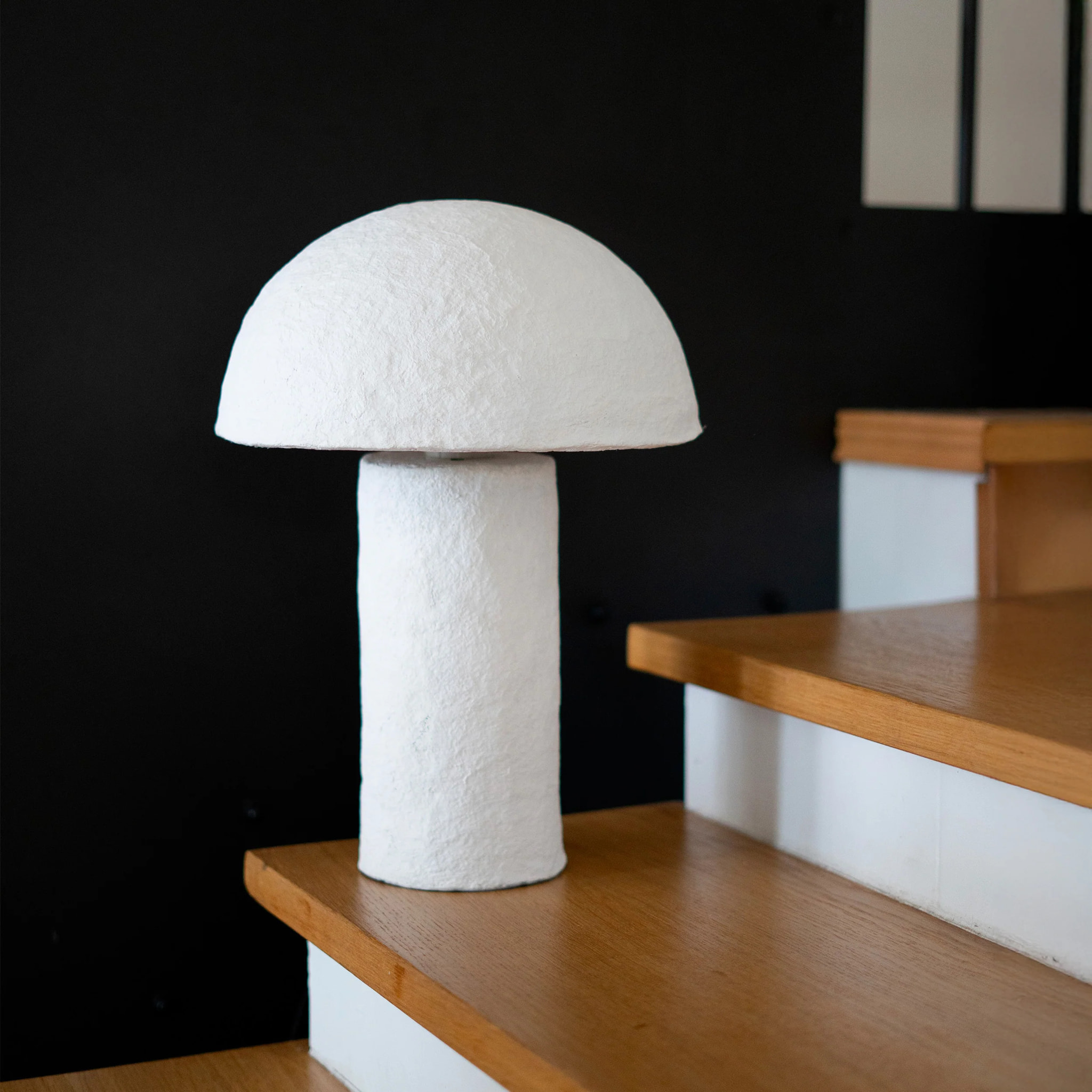 Lampe champignon en papier blanc - Poesia