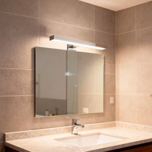 Applique LED 45 cm Da 7 Watt in ABS Cromato Luce Fredda 6000K IP44 Installazione su Bordo Specchio Illuminazione Uniforme Anti Riflesso Per Bagno Moderno e Zona Lavabo Design Elegante Argento