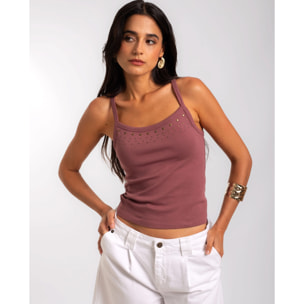 Top de mujer con tachuelas frontales