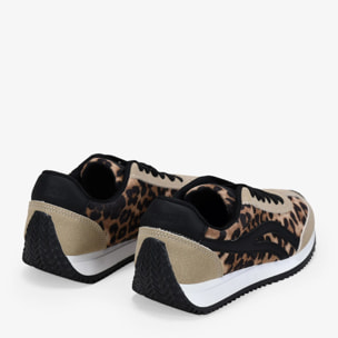 Zapatillas deportivas leopardo con cordones