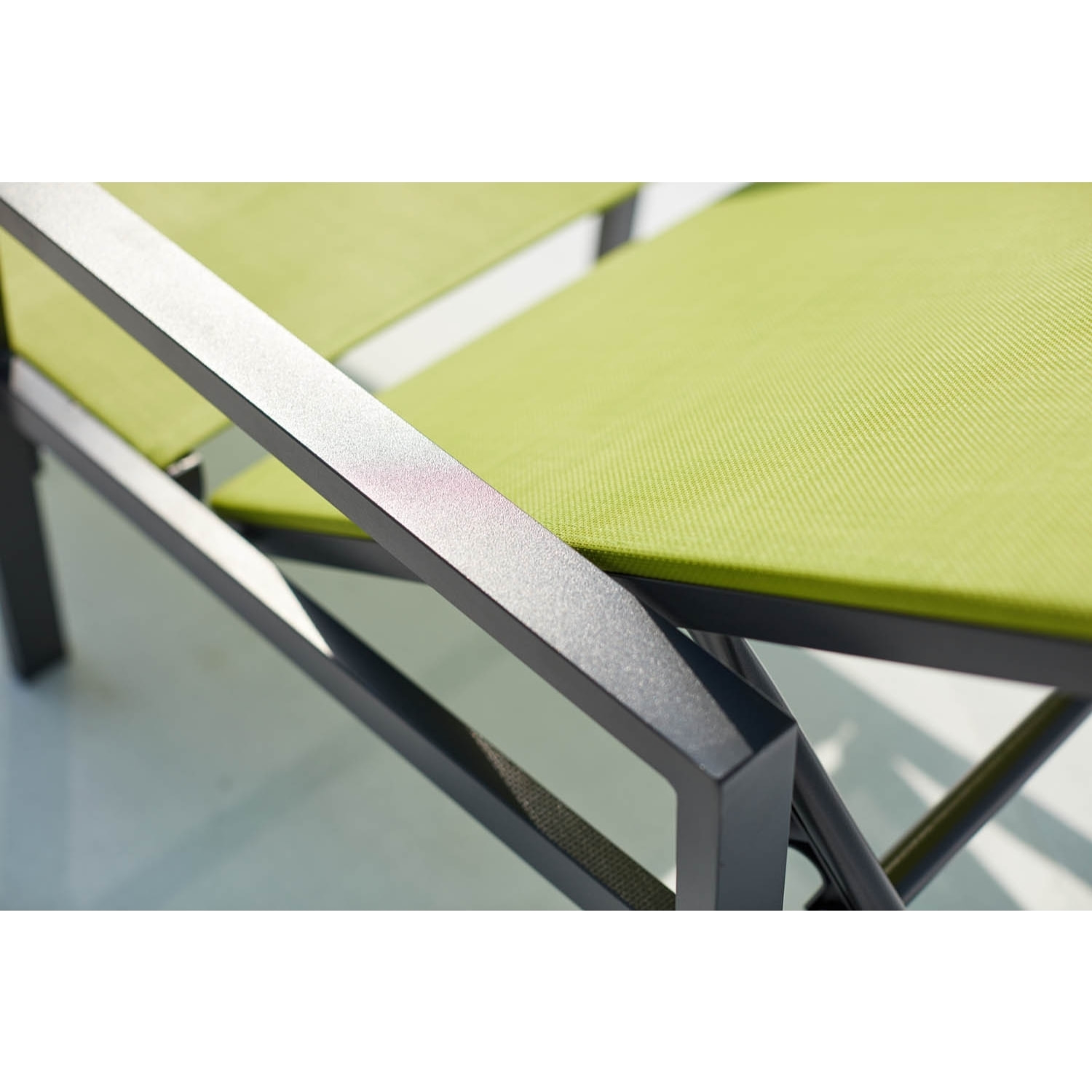 Lot de 2 transats en aluminium gris foncé et vert SITGES