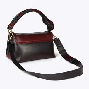 Borsa a tracolla con patta e manico annodato. Logo LC leopardo