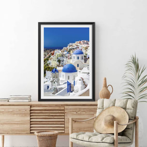 Poster dôme bleu sur les cyclades Affiche + cadre en bois - Noir
