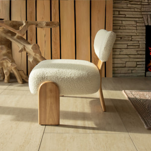 Fauteuil effet bouclette beige et structure en bois  HELLA